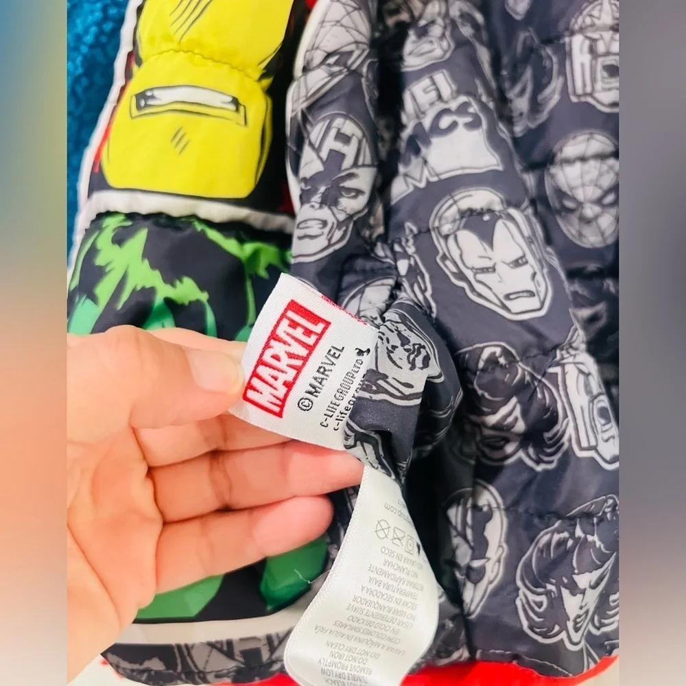 Marvel Character Kids' Reversible Jacket (Marvel/Blue, size 5 good condition